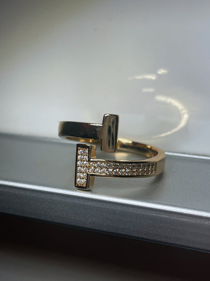 Double T Ring