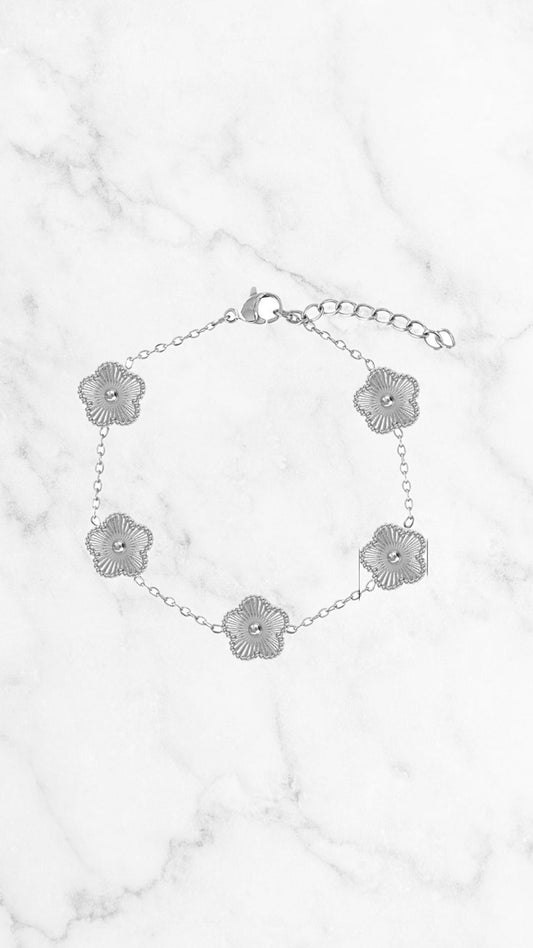 Silver Flowers Armband